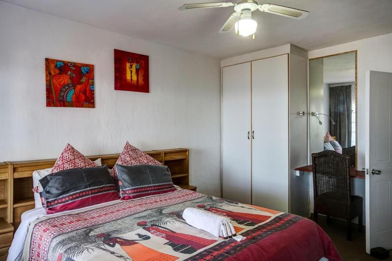 Khaya La Manzi Guest Lodge Hibberdene Dış mekan fotoğraf