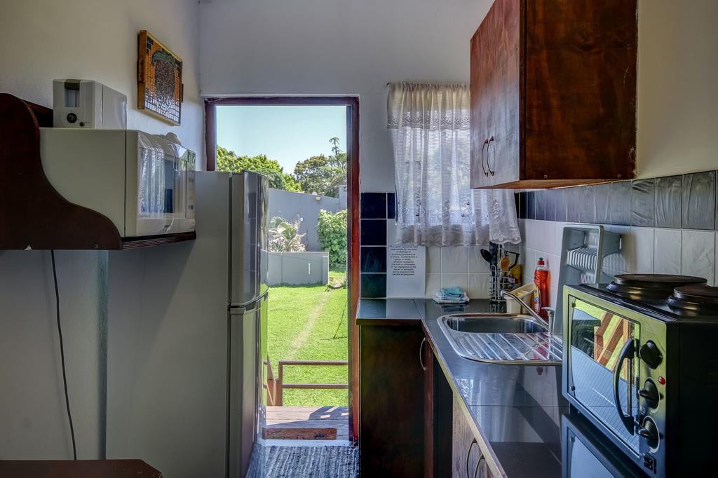 Khaya La Manzi Guest Lodge Hibberdene Dış mekan fotoğraf