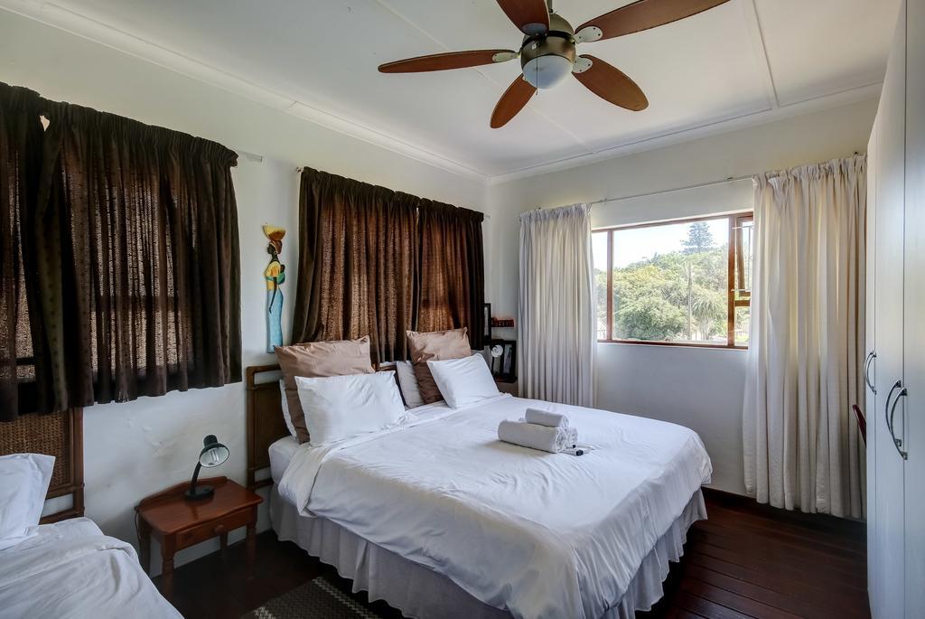 Khaya La Manzi Guest Lodge Hibberdene Dış mekan fotoğraf
