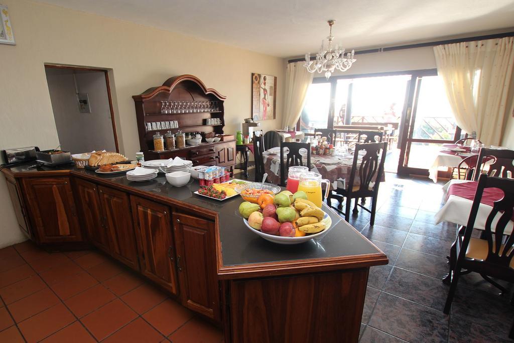 Khaya La Manzi Guest Lodge Hibberdene Dış mekan fotoğraf